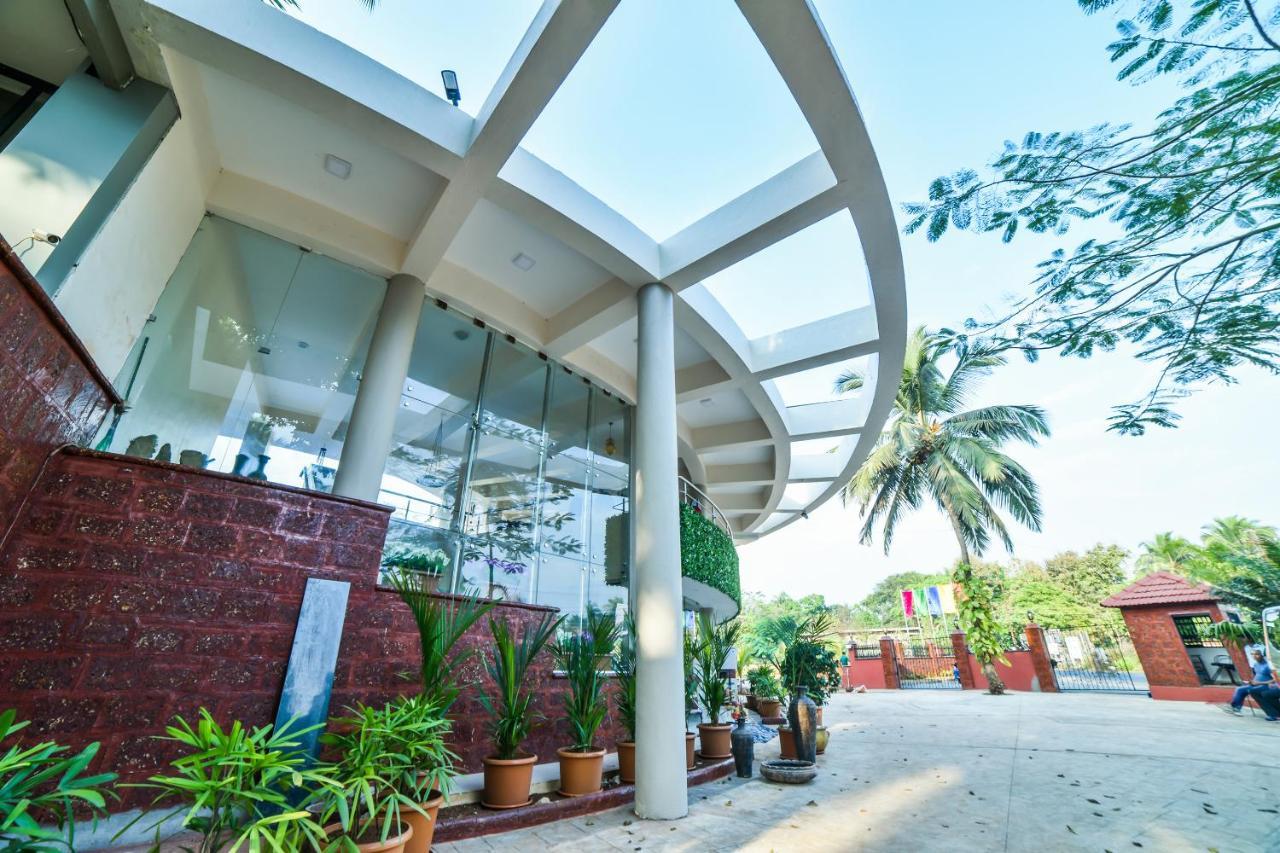 The Center Court Resort & Spa Varca Exterior foto