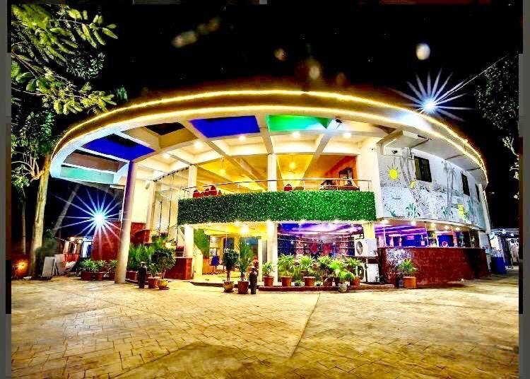 The Center Court Resort & Spa Varca Exterior foto